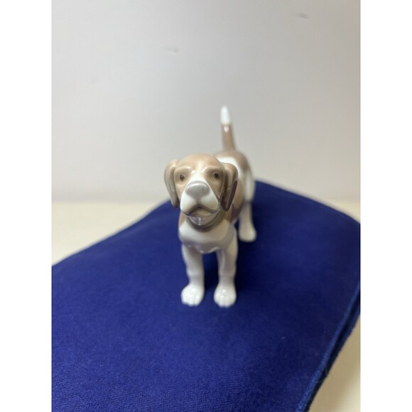Lladro Figurine 5350 On Guard Beautiful Attentive Beagle Puppy Dog Retired - Picture 3 of 11